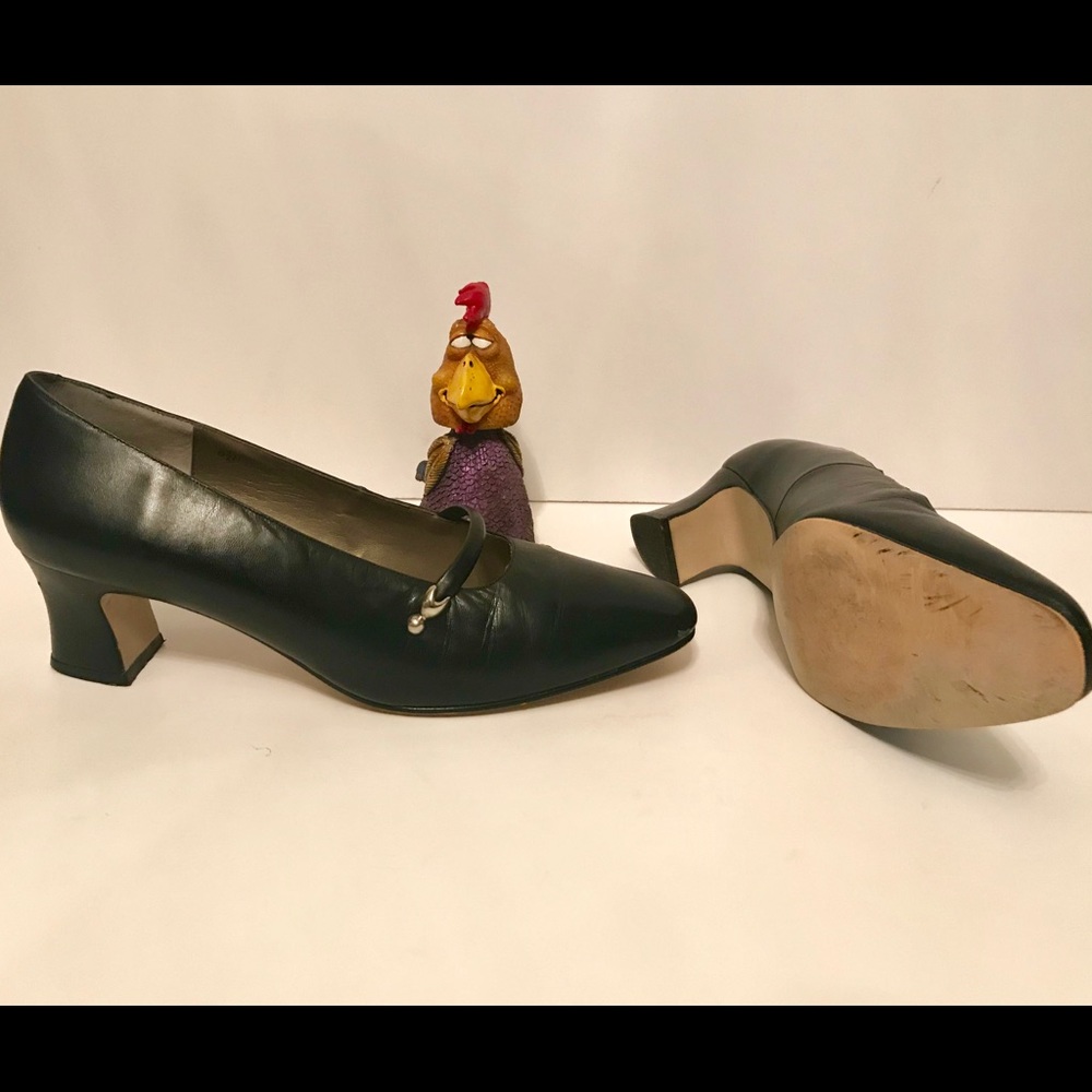 Navy Blue Classic Leather 8.5 M, Ipanema low heel